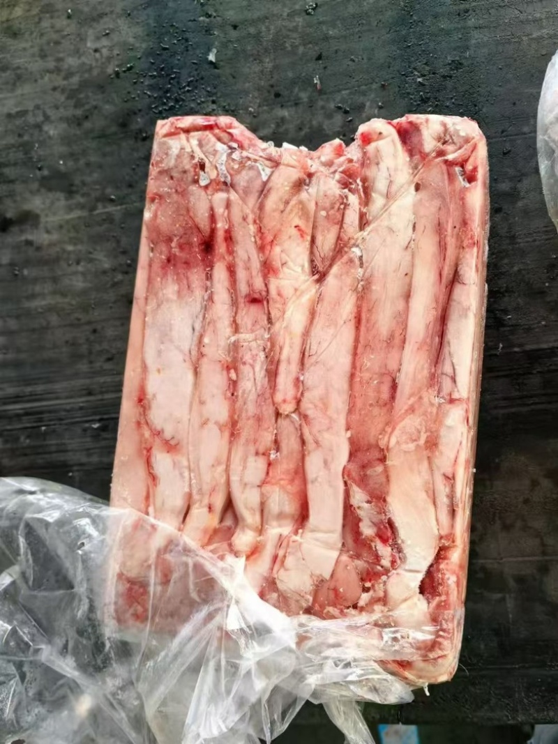 猪花肠头厂家直销量大从优20斤一箱4板