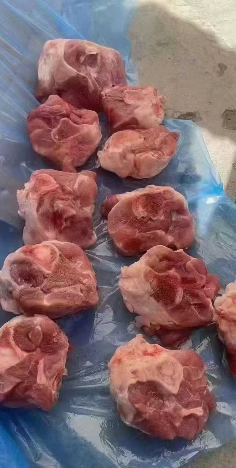 去皮小肘子