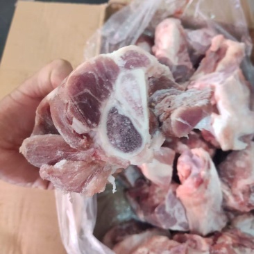 满肉前肘骨块
