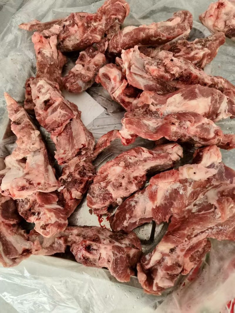 滩羊脊骨排，可当手把羊排用，带脊骨羊排