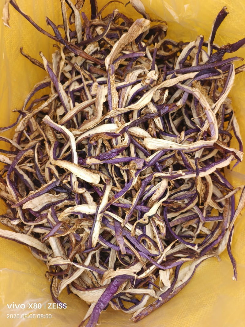 茄子干，茄子片，茄子条，手工制作，自然晾晒，工艺精良，嫩