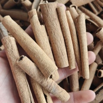肉桂，广西去皮肉桂筒，选，关书药材品质如图所示规格齐全