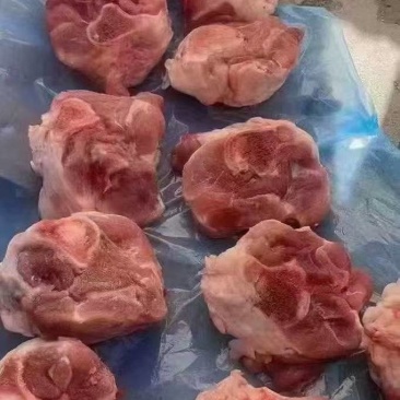 肘子，去皮小肘子，福利价带肉**多，颜色新鲜