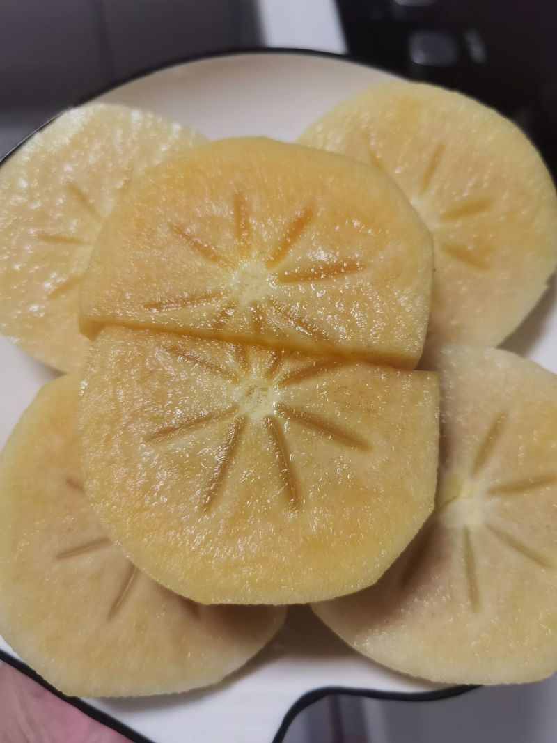 恭城太秋甜柿上市了