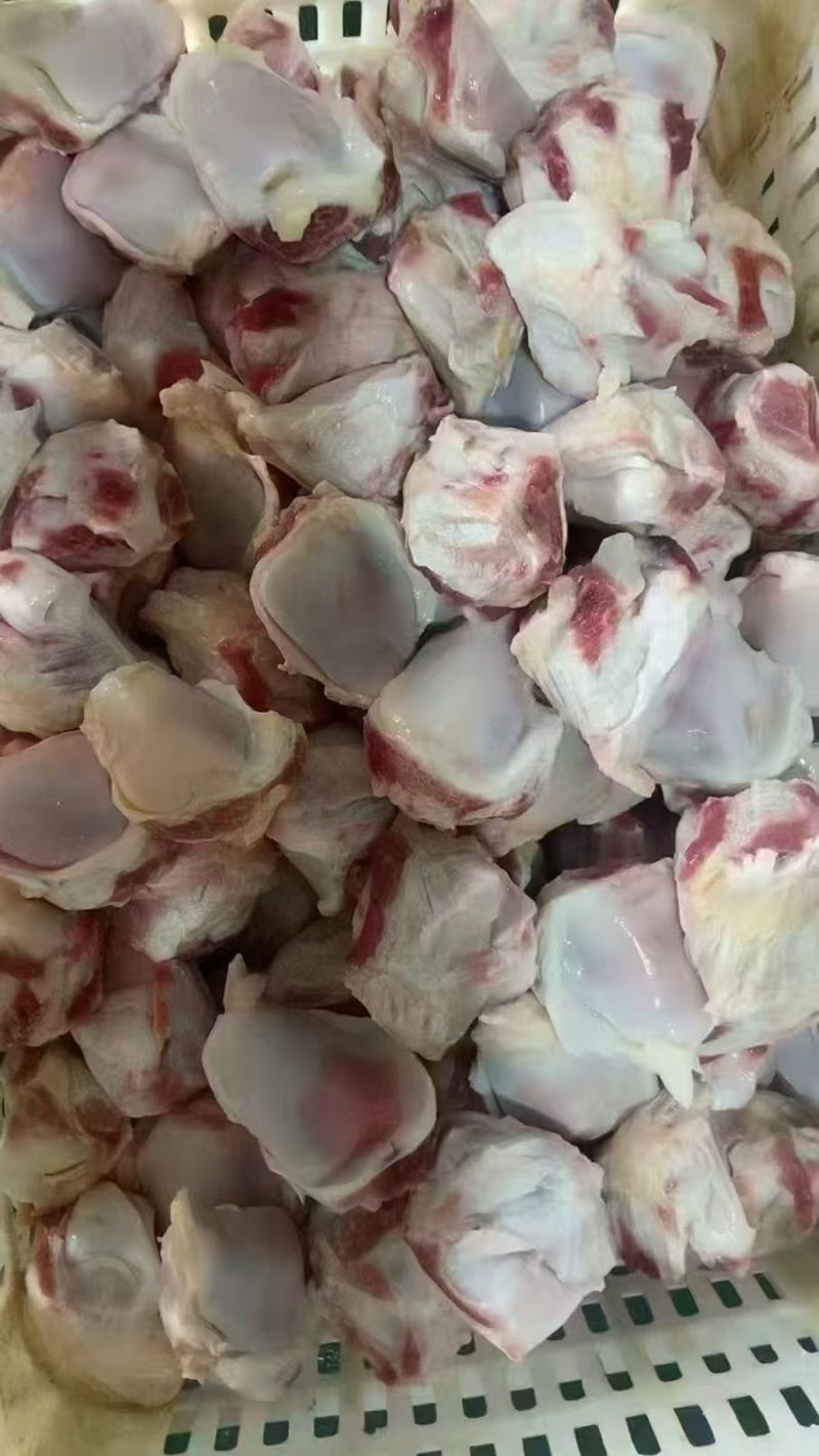 厂家直销净牛窝干净无油无水骨对接宠物食品加工