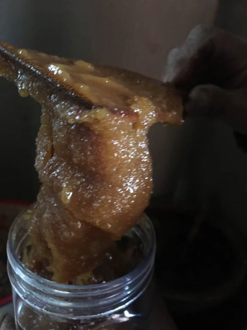 纯药材花土蜂蜜