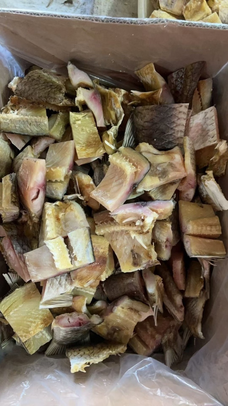 草鱼块地摊电商批发草鱼块草鱼条草鱼干皖鱼块皖鱼条干鱼干