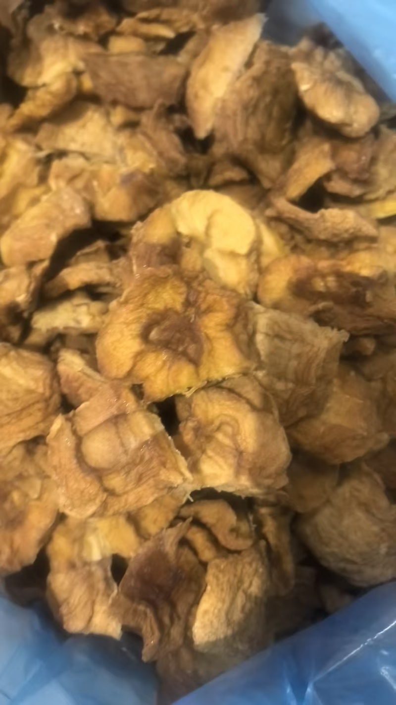 烟台红富士苹果干微瑕疵三蒸三晒***颜色深，机切次品