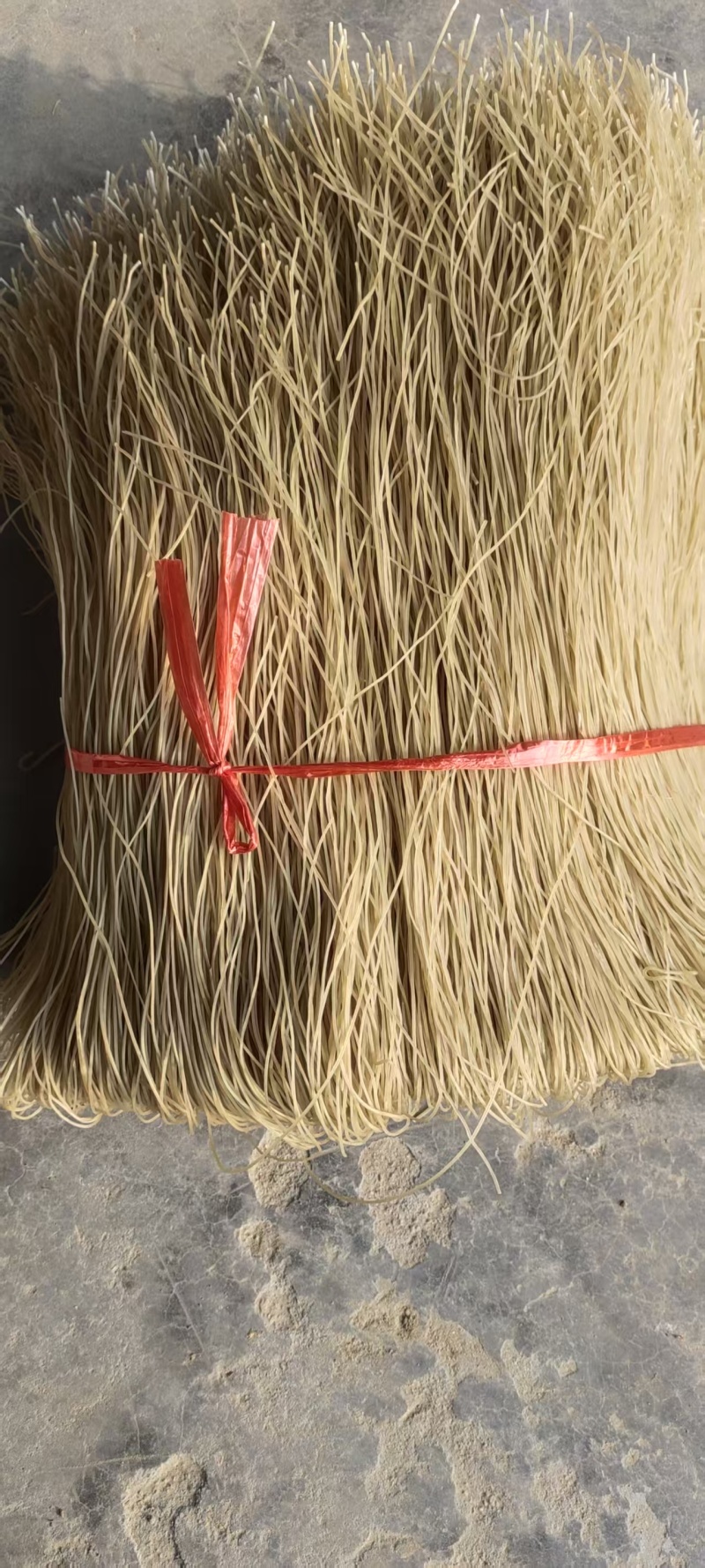 精制粉条，山东红薯粉条，大量供应，保质保量，欢迎致电
