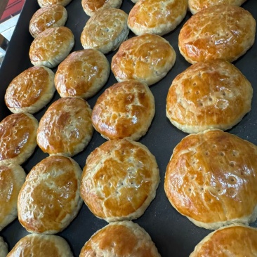 手工现烤鲜花饼，云南地道风味10个一盒YTYTYT78