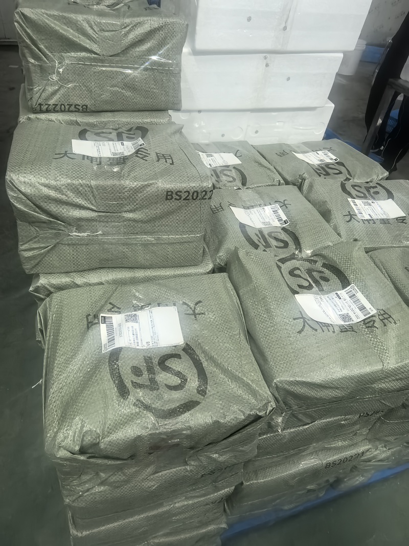 江苏大闸蟹，母蟹，洪泽湖大闸蟹。礼盒普通装。一件代发