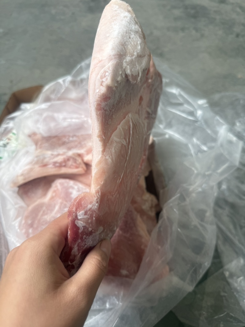 肥猪带皮后上肉，3-5片