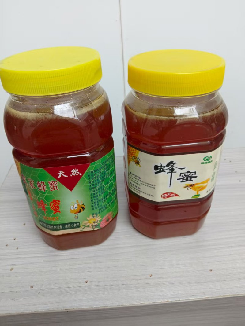***百花蜂蜜，口感醇厚，收购老板们的**