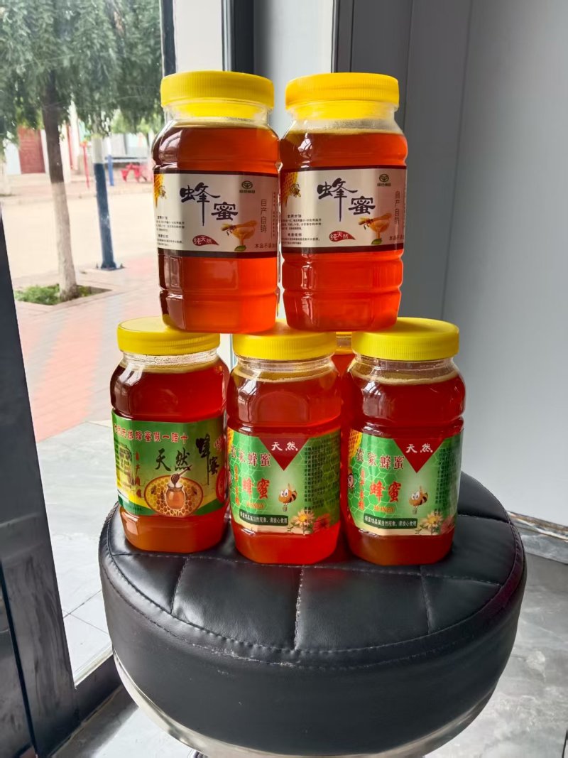 ***野生蜂蜜，口感醇厚，水分18.8食品厂药厂的达标货