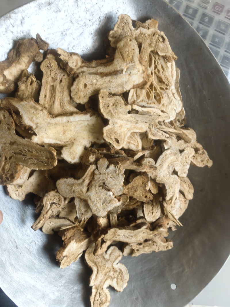 白术新货白术两年白术《聚源药业专注批发零售中药材