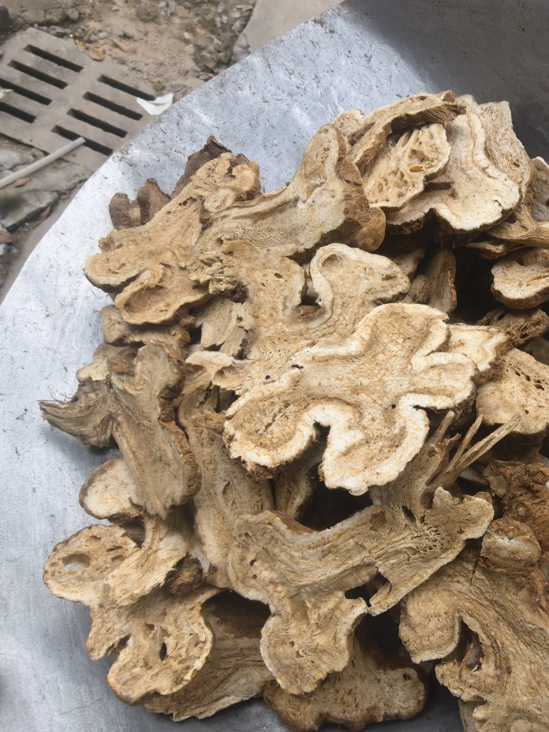 白术新货白术两年白术《聚源药业专注批发零售中药材
