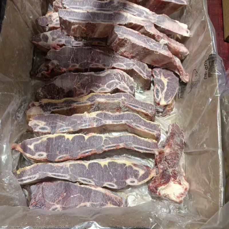 满肉牛肋排