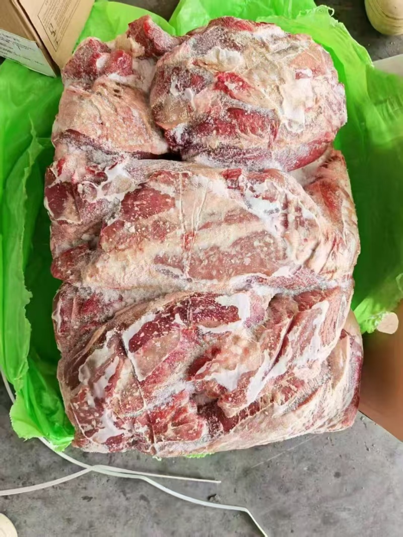 进口大块牛腿肉