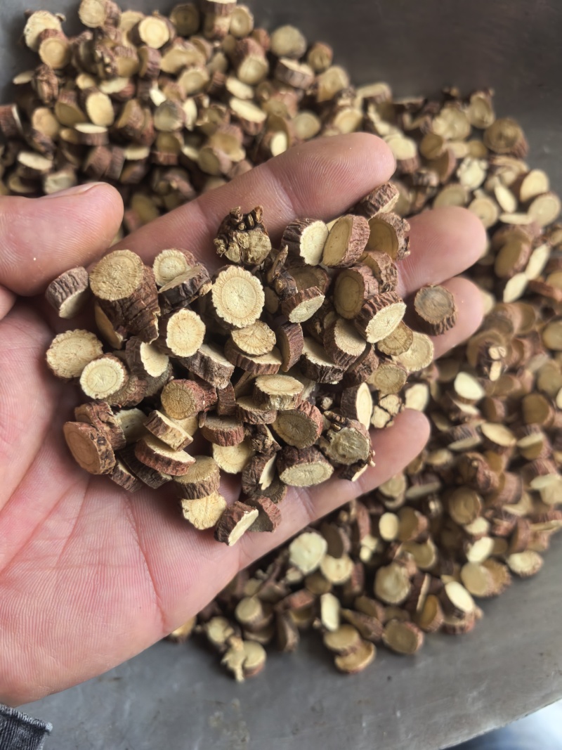 甘草中片甘草颜色红选货8-12《聚源药业》专注中药
