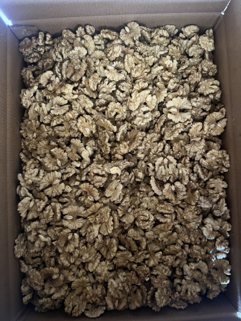 核桃仁，碎仁，烘培专用仁都有货，产地漾濞，正宗大泡核桃仁