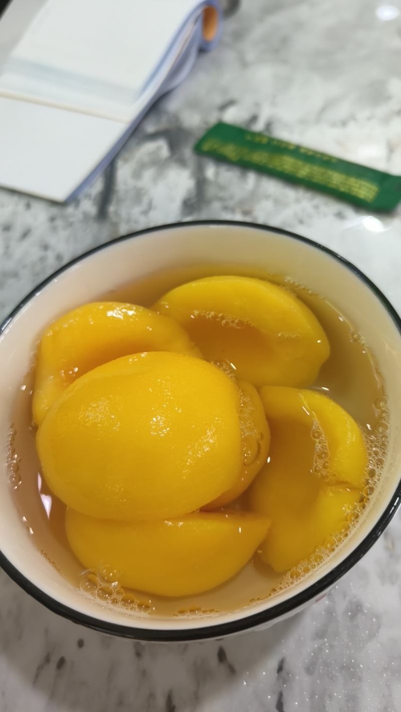 纯手工黄桃罐头