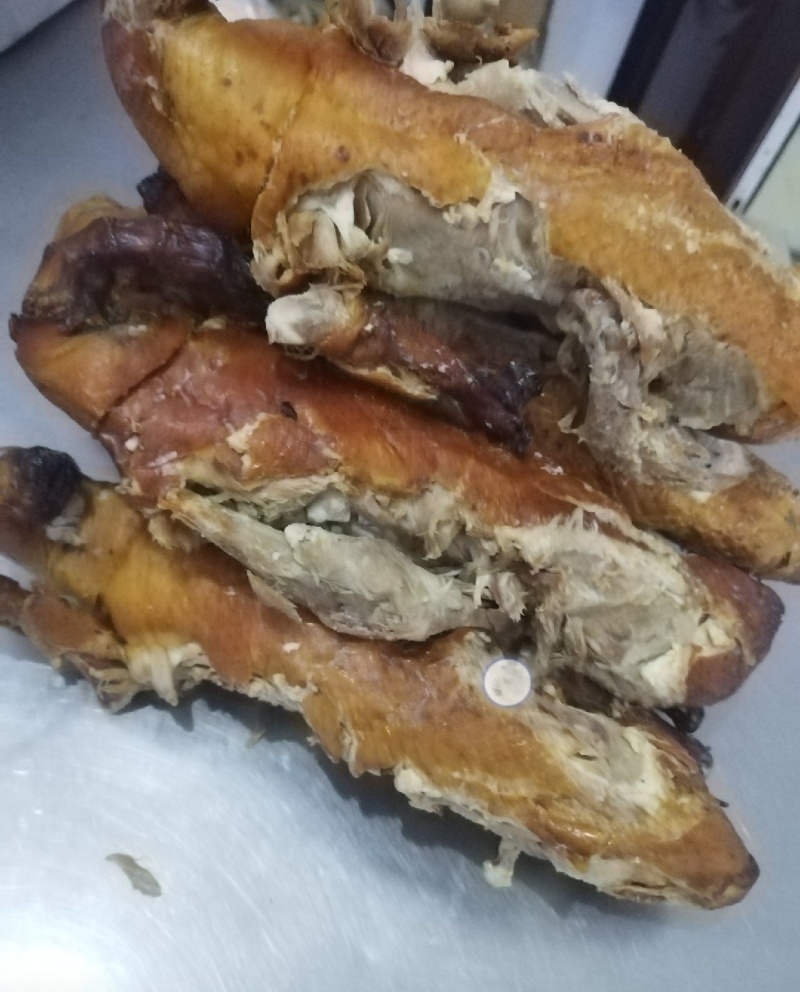 大量现货都是3300元一吨，欢迎前来咨询