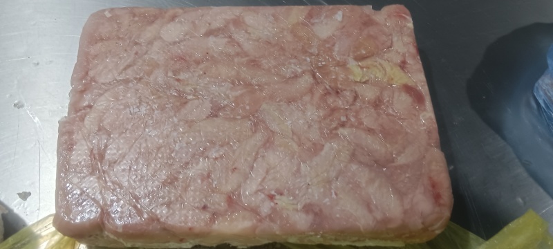 老鸡小胸