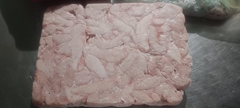 老鸡小胸