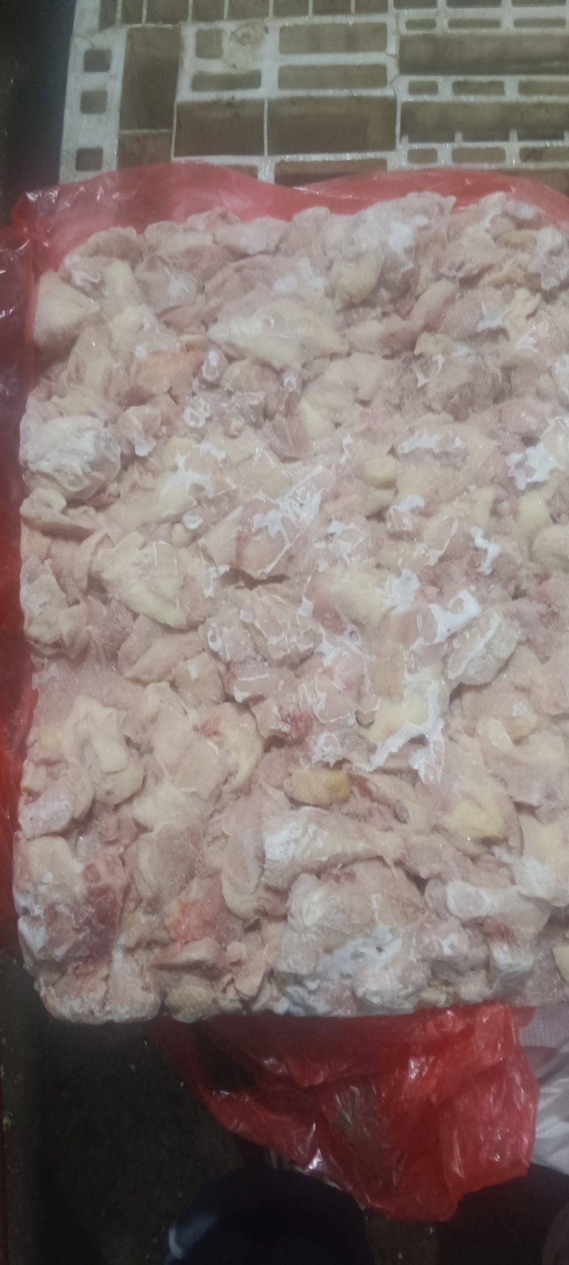 老鸡带皮胸肉块