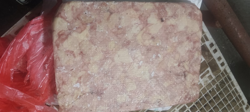 老鸡带皮胸肉块