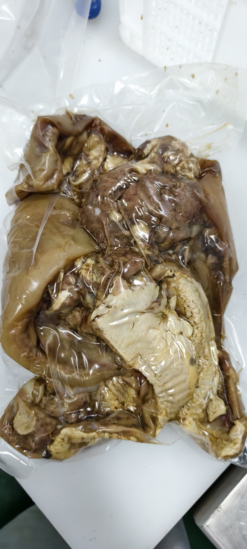 带皮五香牛头肉