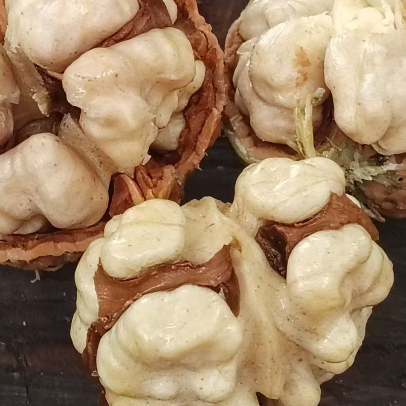 青皮核桃/云南新鲜薄皮核桃/去皮核桃/对接全国采购商