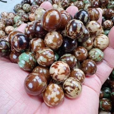 菩提珠***绿琥珀菩提手串男女手持原珠原色菩