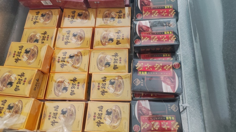 佛跳墙（海参/鲍鱼/鲜贝/鱼翅/鱼胶)都是整个/源头工厂
