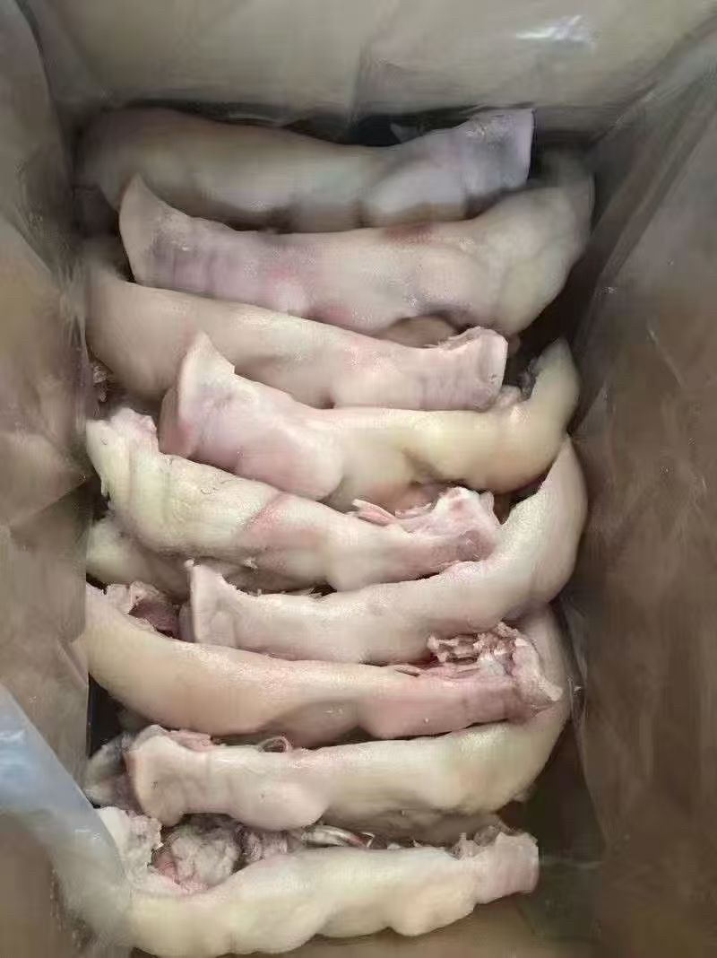 精品猪头肉，熟猪头肉，去骨无毛处理的很干净