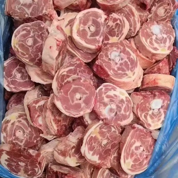 满肉羊脖骨