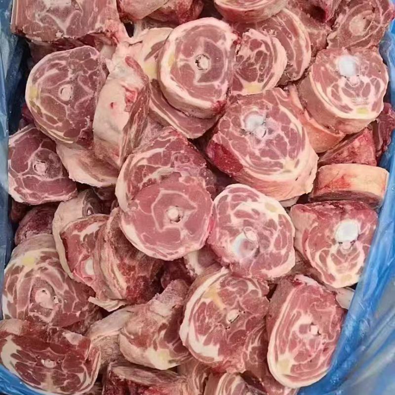 满肉羊脖骨