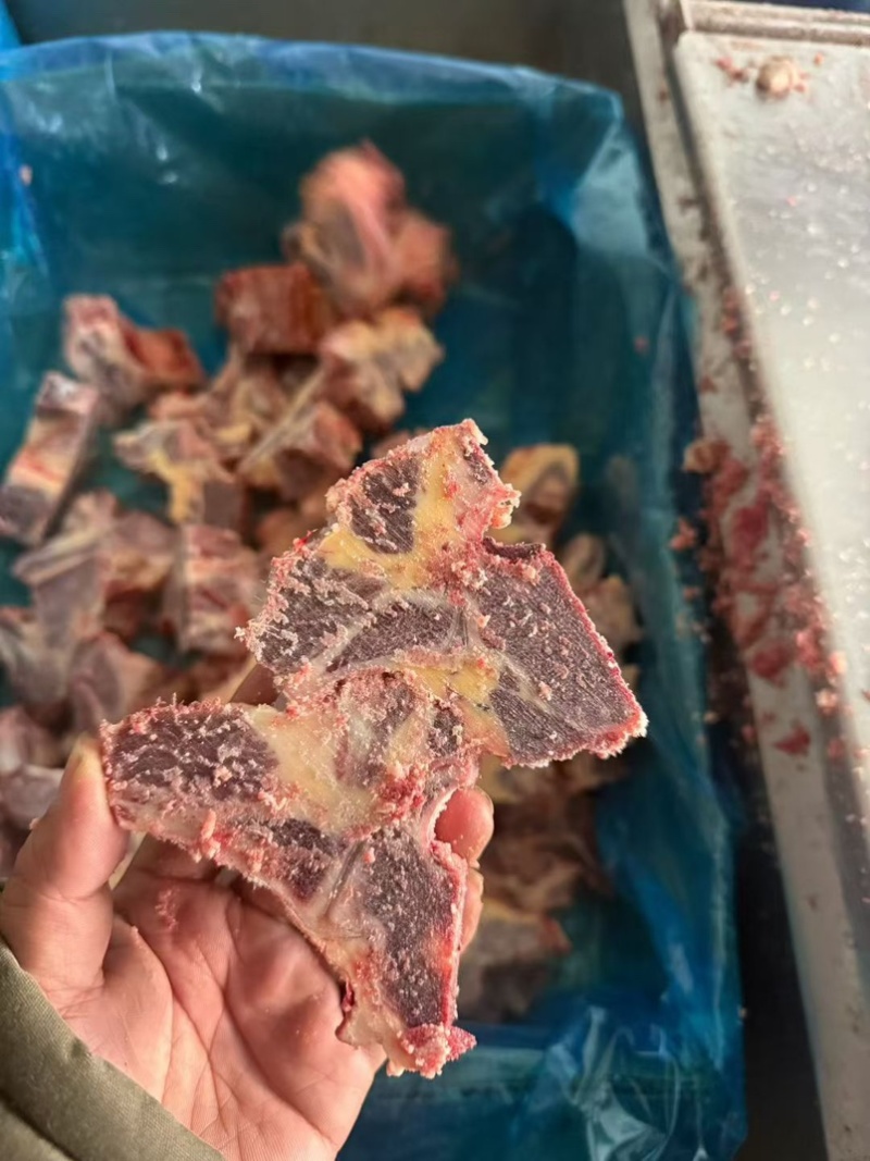 多肉牛脊骨块，分割好的，价格美丽，一件也是批发价