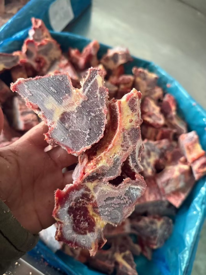 多肉牛脊骨块，分割好的，价格美丽，一件也是批发价