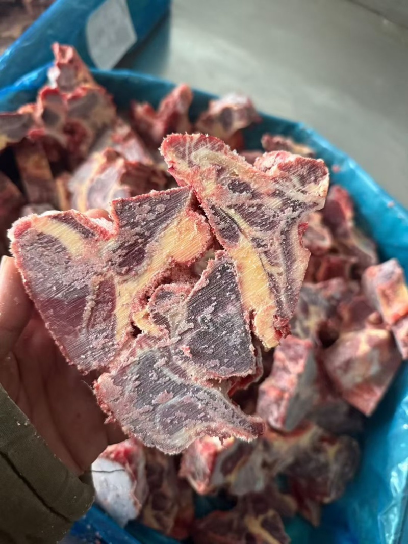 多肉牛脊骨块，分割好的，价格美丽，一件也是批发价