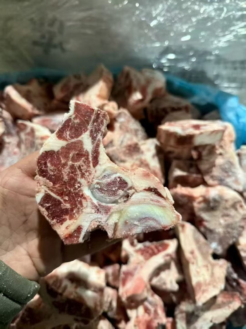 多肉牛脊骨块，分割好的，价格美丽，一件也是批发价