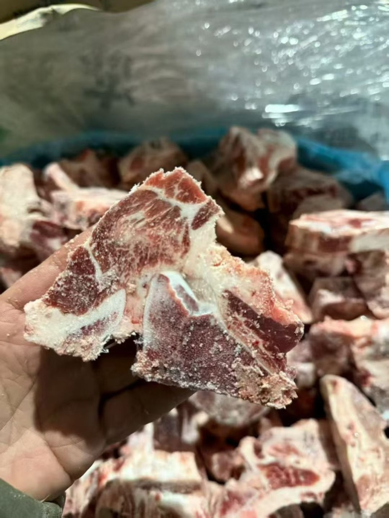 多肉牛脊骨块，分割好的，价格美丽，一件也是批发价