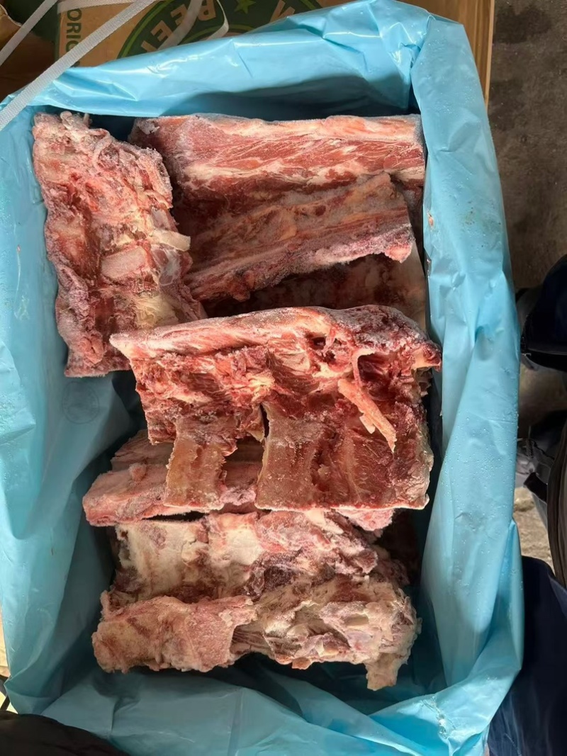 多肉牛脊骨块，分割好的，价格美丽，一件也是批发价