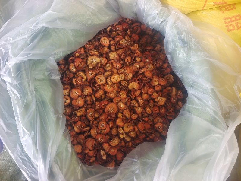 广西百色市德保县，大果野生山楂干片专业合作社加工精品上市