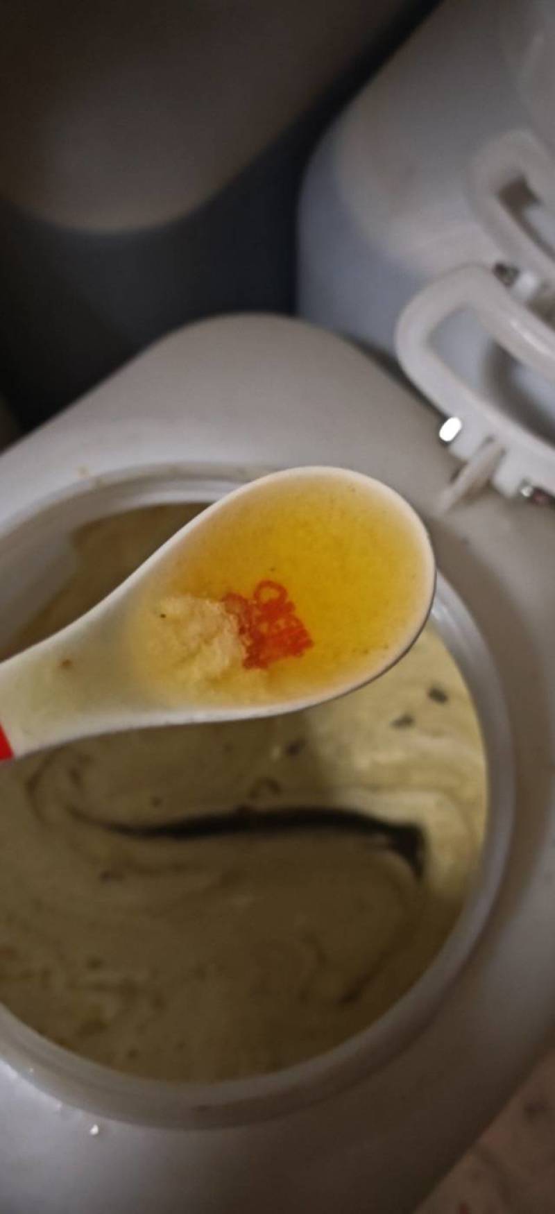 正宗深山出产土蜂蜜