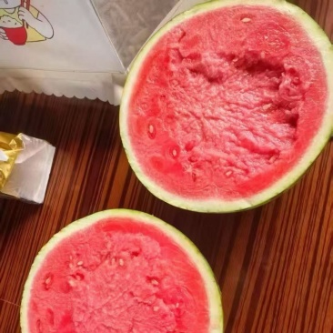 云南麒麟美都西瓜—大量现货供应—支持代发全国—质量三包