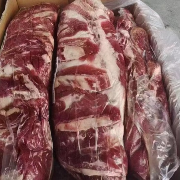 精品牛腩，肥瘦相间，真空独立包装，一件也是批发价格