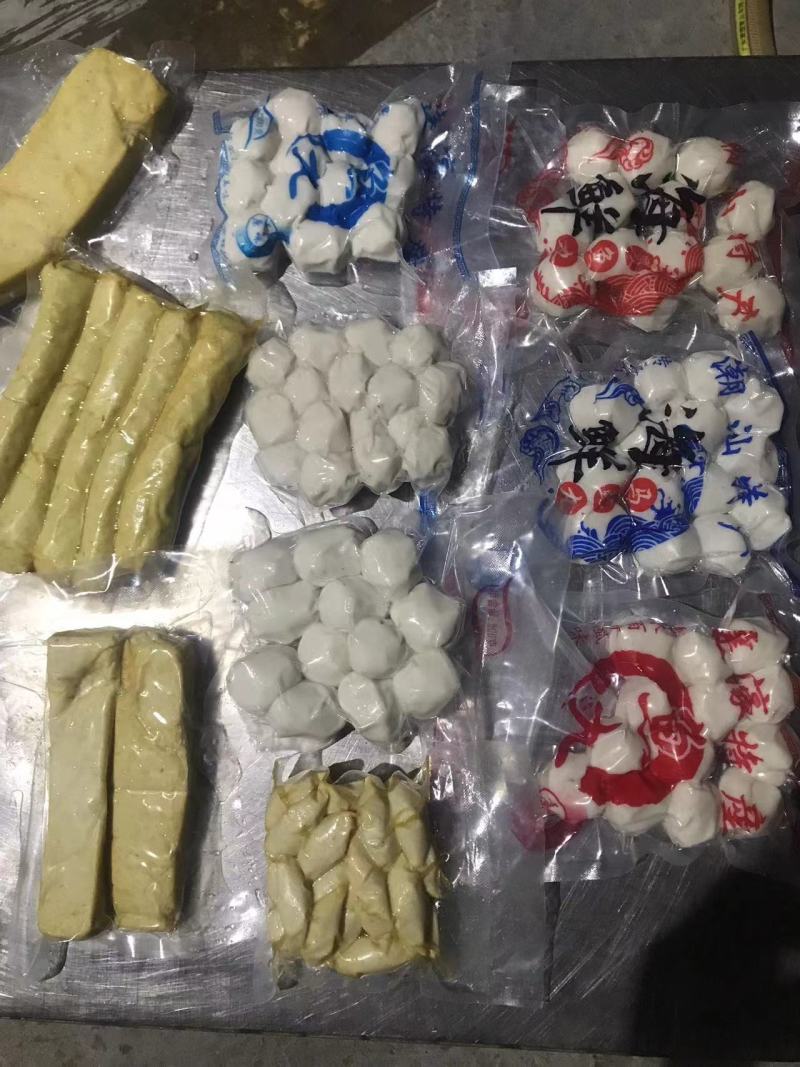 丸滑，鱼丸，墨鱼丸，章鱼丸，虾枣等等～