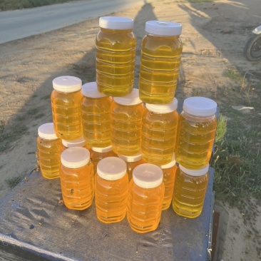 山花蜜成熟蜜，对接批发商，质量保证，欢迎联系，价格可谈