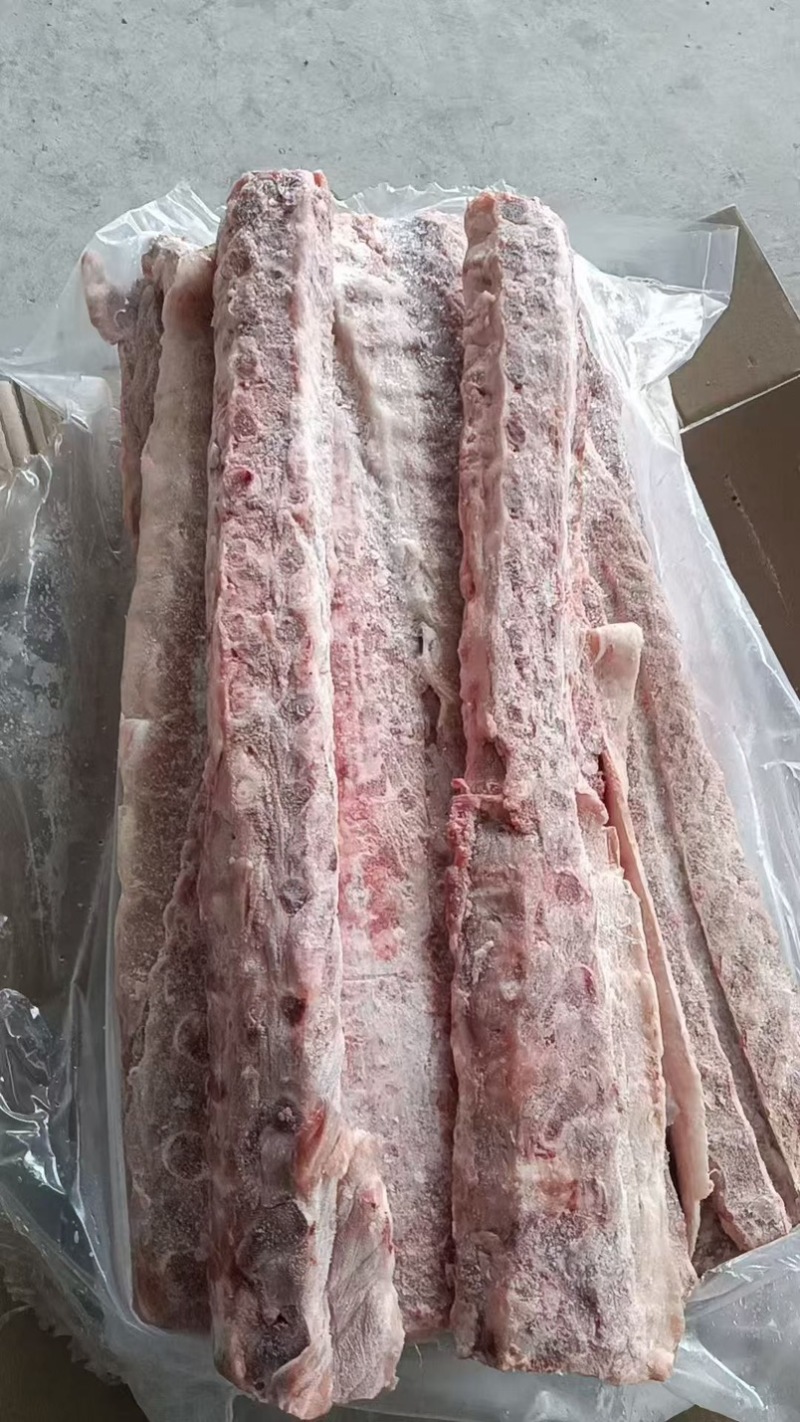猪背骨猪龙骨价格便宜白菜价，证件齐全，一件也是批发价格